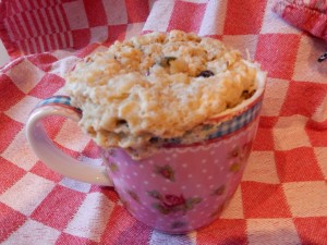 Mug cake ready to eat