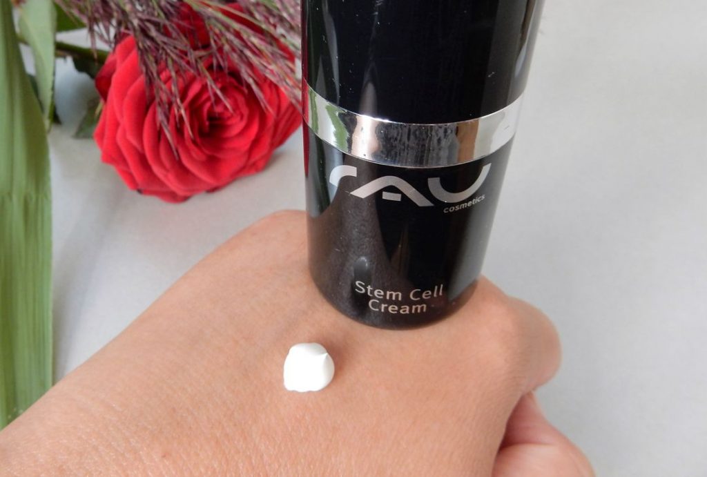 Rau Cosmetics hand