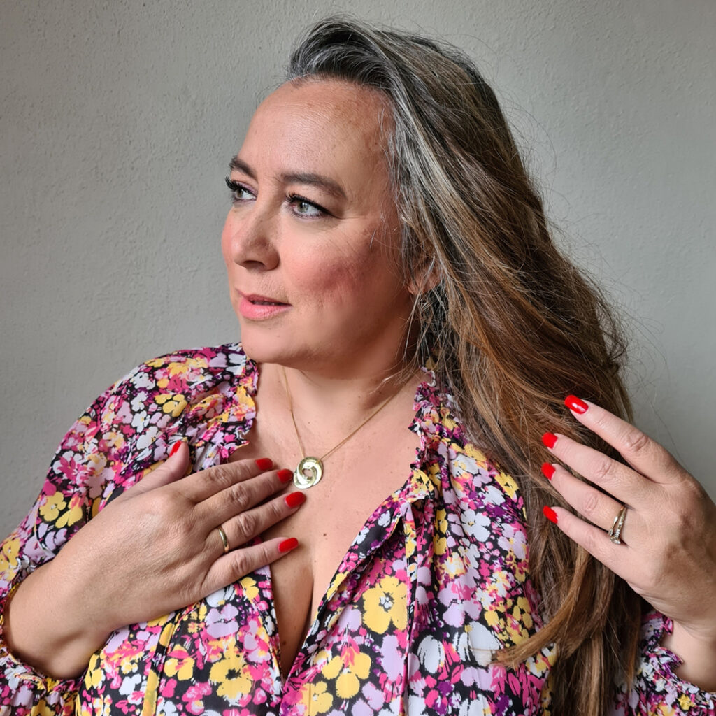 Sieraden van KAYA Om je Outfit Compleet te maken