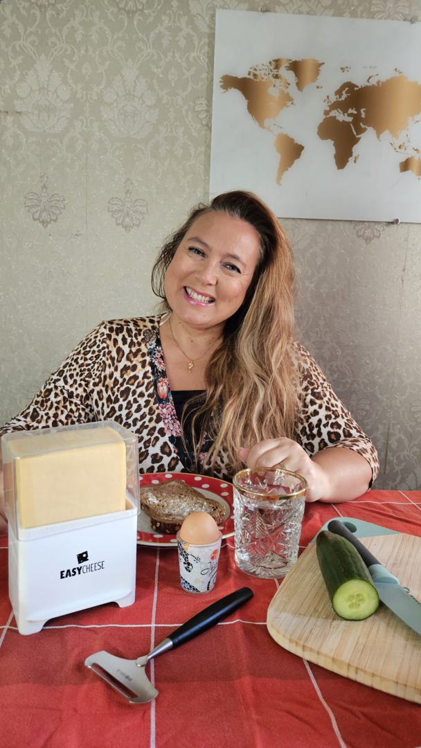 EasyCheese: Dé ideale kaasdoos met verstelbare bodem!