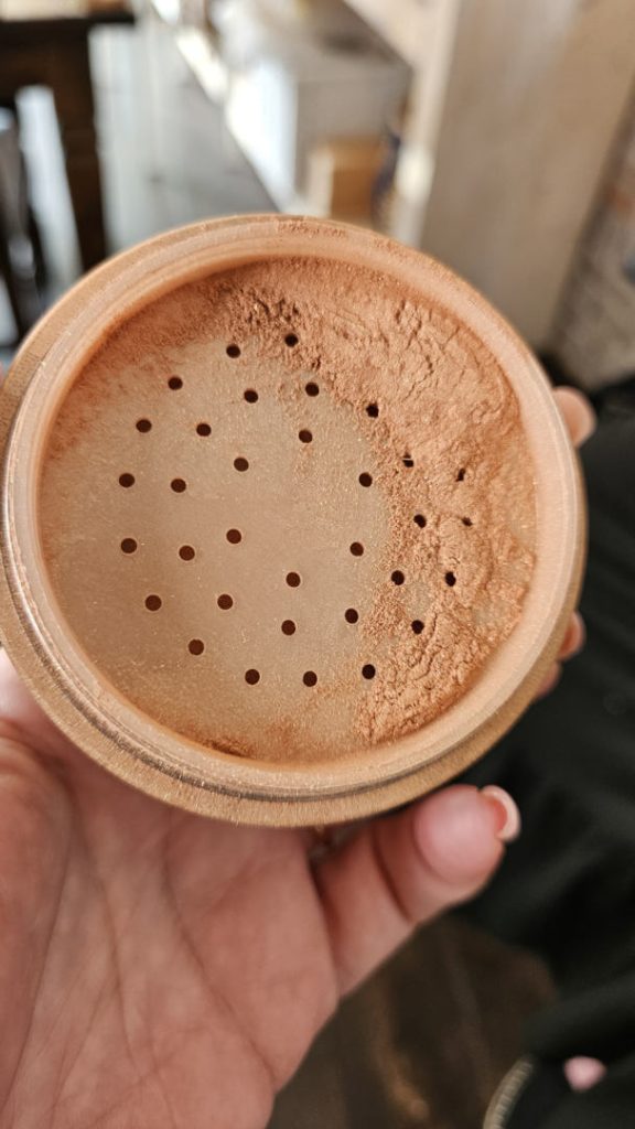 Minerale foundation: puur natuur voor je huid